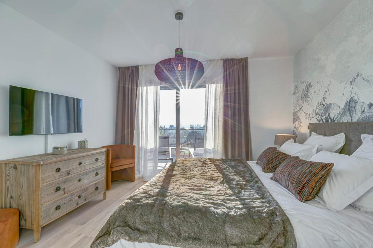 Serenity - 3 Bedroom Top Floor Apartment Parking & Lake View Terrace Анси Экстерьер фото