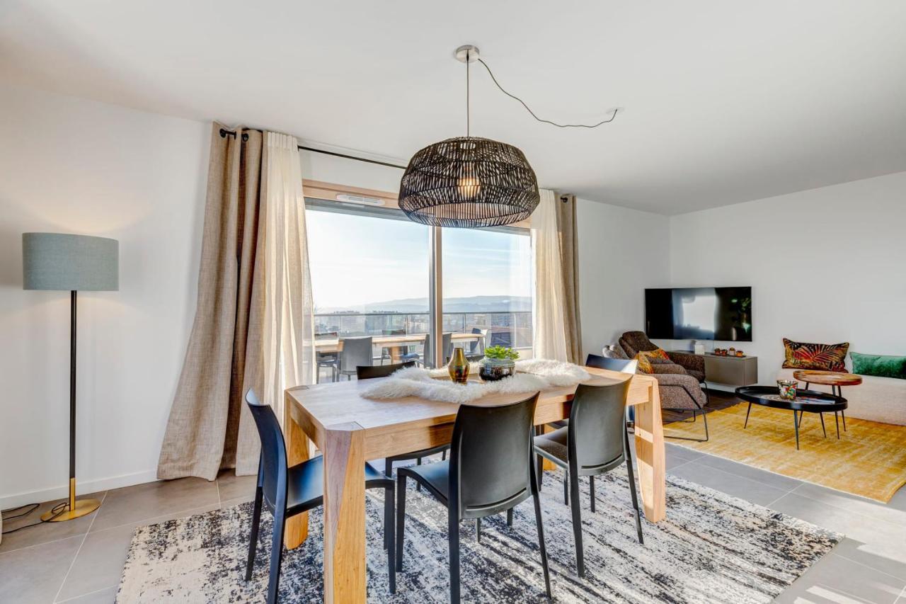 Serenity - 3 Bedroom Top Floor Apartment Parking & Lake View Terrace Анси Экстерьер фото